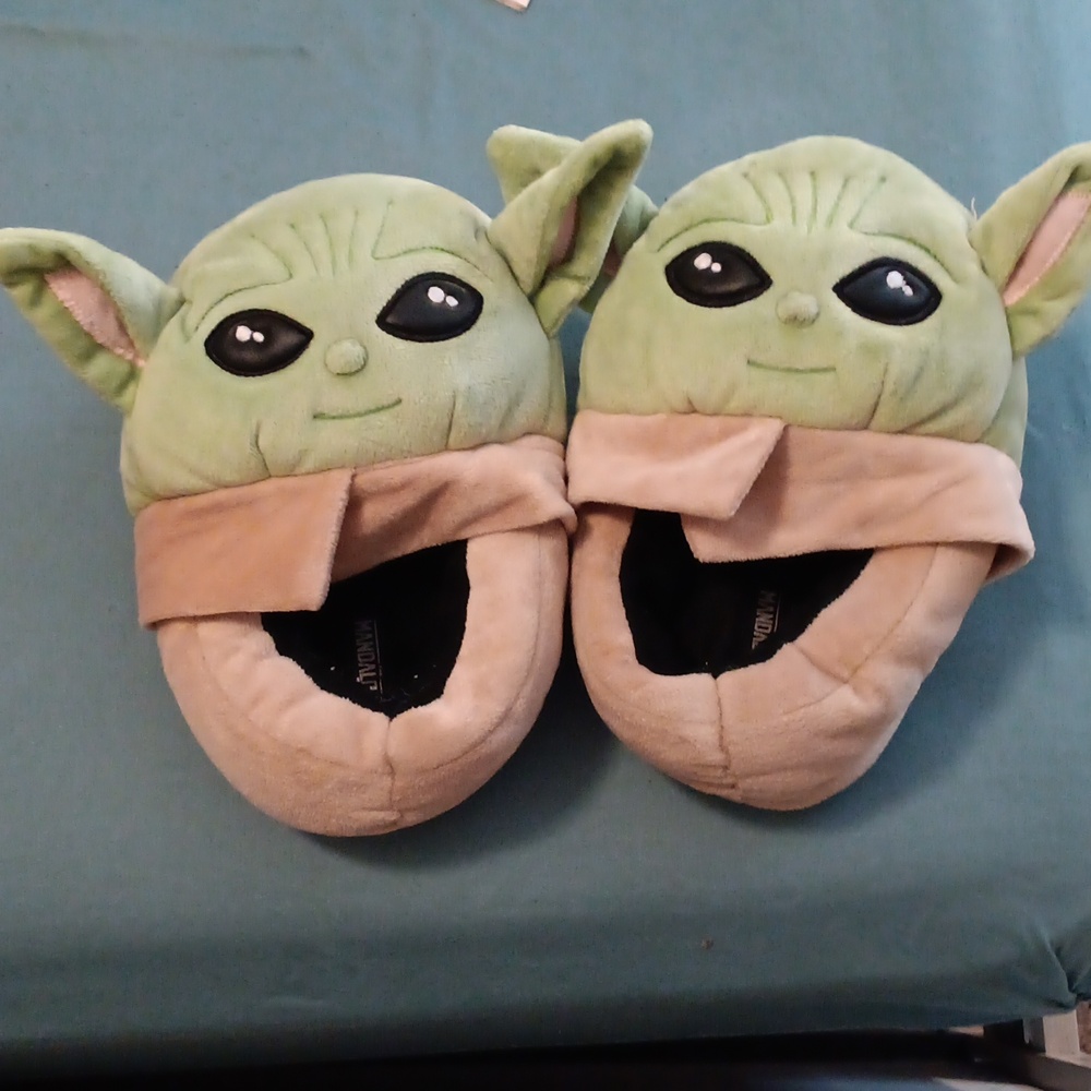 Baby Yoda slippers
